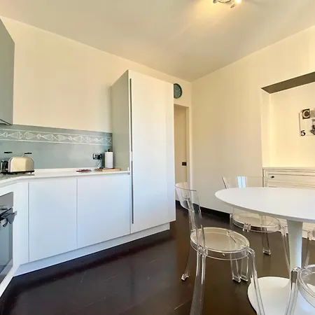 Casaviva - Modern Lively Trilo In Genova Nervi Apartment Exterior photo
